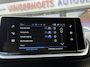 Peugeot 208 Benzine 75 Pk 5-Deurs * Luxe * Style Edition * * Navigatie * Airco * Cruise Control * L.M. Velgen * Parkeersensoren * Verkeersbordherkenning * Vingerhoets; Vierde Generatie Eersteklas Service. Al meer dan 100 jaar een begrip in de Brabantse Kempen