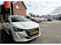 Peugeot 208 Benzine 75 Pk 5-Deurs * Luxe * Style Edition * * Navigatie * Airco * Cruise Control * L.M. Velgen * Parkeersensoren * Verkeersbordherkenning * Vingerhoets; Vierde Generatie Eersteklas Service. Al meer dan 100 jaar een begrip in de Brabantse Kempen
