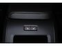Volvo XC60 T8 Recharge AWD Plus Dark - Panorama/schuifdak - IntelliSafe Assist & Surround - Harman/Kardon audio - Adaptieve LED koplampen - Parkeercamera achter - Verwarmde voorstoelen, stuur & achterbank - Parkeersensoren voor & achter - Elektr. bedienb. voorstoelen met geheugen - Draadloze tel. lader - Standkachel - Inklapbare trekhaak - 19' LMV
