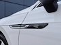 Volkswagen Arteon 1.4 TSI eHybrid R-Line Business+ | Incl. 12 maanden Garantie | SOH 99% | Stoel verwarming v/a | Achteruitrijcamera | Adaptive cruise controle | Parkeersensoren V+A | Navigatie | Apple CarPlay/Android Auto | Draadloze telefoonlader | Climate controle | Lane assist | Keyless entry/start | 19 Inch LMV | Schakelmogelijkheid aan stuurwiel | Panoramadak | bestuurdersstoel met massage | DAB | Elektrische kofferbakklep | Parkeerassistent | Bluetooth | Isofix |