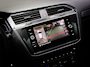 Volkswagen Tiguan 1.5 TSI ACT Highline Business R-Line (PANO, TREKHAAK, ADAPTIVE CRUISE, APPLE CARPLAY/ANDROID AUTO, 360 CAMERA)