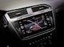 Volkswagen Tiguan 1.5 TSI ACT Highline Business R-Line (PANO, TREKHAAK, ADAPTIVE CRUISE, APPLE CARPLAY/ANDROID AUTO, 360 CAMERA)