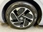 Volkswagen ID.3 Pro 59 kWh, 18"LM, Zwart dak, Moonstone Grey, Adaptive Cruise, Sfeer
