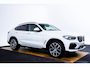 BMW X4 xDrive20i High Executive xLine - Trekhaak - Panoramadak - Active Cruise Control - Head up - Elektrisch verwarmde voorstoelen - Comfort Access - Adaptieve LED koplampen -