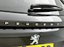 Peugeot e-2008 SUV EV Allure Pack 50 kWh 136pk | Accu 91% | Navigatie | Achteruitrijcamera | 3D Cockpit | Climate Control | Cruise Control | Parkeersensoren | Stoelverwarming | Keyless start | Bluetooth | Apple CarPlay / Android Auto | DAB+ radio | Elektrisch inklapbare spiegels | Donker getint glas | 17" lichtmetalen velgen |