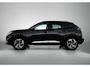 Peugeot e-2008 SUV EV Allure Pack 50 kWh 136pk | Accu 91% | Navigatie | Achteruitrijcamera | 3D Cockpit | Climate Control | Cruise Control | Parkeersensoren | Stoelverwarming | Keyless start | Bluetooth | Apple CarPlay / Android Auto | DAB+ radio | Elektrisch inklapbare spiegels | Donker getint glas | 17" lichtmetalen velgen |