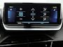 Peugeot e-2008 SUV EV Allure Pack 50 kWh 136pk | Accu 91% | Navigatie | Achteruitrijcamera | 3D Cockpit | Climate Control | Cruise Control | Parkeersensoren | Stoelverwarming | Keyless start | Bluetooth | Apple CarPlay / Android Auto | DAB+ radio | Elektrisch inklapbare spiegels | Donker getint glas | 17" lichtmetalen velgen |