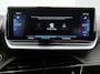 Peugeot e-2008 SUV EV Allure Pack 50 kWh 136pk | Accu 91% | Navigatie | Achteruitrijcamera | 3D Cockpit | Climate Control | Cruise Control | Parkeersensoren | Stoelverwarming | Keyless start | Bluetooth | Apple CarPlay / Android Auto | DAB+ radio | Elektrisch inklapbare spiegels | Donker getint glas | 17" lichtmetalen velgen |