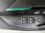 Peugeot e-2008 SUV EV Allure Pack 50 kWh 136pk | Accu 91% | Navigatie | Achteruitrijcamera | 3D Cockpit | Climate Control | Cruise Control | Parkeersensoren | Stoelverwarming | Keyless start | Bluetooth | Apple CarPlay / Android Auto | DAB+ radio | Elektrisch inklapbare spiegels | Donker getint glas | 17" lichtmetalen velgen |