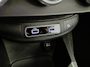 Fiat 500X 1.0 GSE Lounge 120 PK | Keyless Entry | Parkeersensoren | DAB | Navigatie via Apple Carplay of Android Auto | Climate Control | Erg leuke auto met hoge instap !!