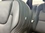 Volvo V90 T8 Plug-in hybrid AWD Ultra Dark | Bowers & Wilkins Premium Audio | Luchtvering | Gelamineerde zijruiten | Semi-Electrische wegklapbare trekhaak | 20" Lichtmetalen velgen | Massage in voorstoelen | Stoelventilatie | Stoelverwarming | 360° Parkeercamera