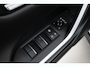 Toyota RAV4 2.5 Hybrid 2WD Bi-Tone | Panoramadak | Trekhaak | Leder | JBL | Navigatie | Stoelverwarming | Parkeersensoren voor/achter | Camera | BearLock | Apple Carplay / Android Auto | 18 inch