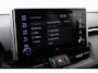 Toyota RAV4 2.5 Hybrid 2WD Bi-Tone | Panoramadak | Trekhaak | Leder | JBL | Navigatie | Stoelverwarming | Parkeersensoren voor/achter | Camera | BearLock | Apple Carplay / Android Auto | 18 inch