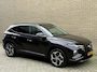 Hyundai Tucson 1.6 T-GDI 265pk PHEV Premium 4WD | Leder | 360 camera | Navigatie | Adaptieve cruise | Lane assist | 19 inch velgen | Keyless | LED | DAB | Stoelverwarming voor&achter | Stoelventilatie | Stuurverwarming | Memory | Elektrische achterklep | Krell audio | Volledig dealeronderhouden | Fabrieksgarantie