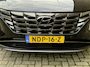 Hyundai Tucson 1.6 T-GDI 265pk PHEV Premium 4WD | Leder | 360 camera | Navigatie | Adaptieve cruise | Lane assist | 19 inch velgen | Keyless | LED | DAB | Stoelverwarming voor&achter | Stoelventilatie | Stuurverwarming | Memory | Elektrische achterklep | Krell audio | Volledig dealeronderhouden | Fabrieksgarantie