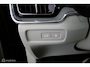 Volvo V60 2.0 T6 Plug-in hybrid AWD Plus Bright | Panoramadak | SOH 96,8% | Adaptieve Cruise | BLISS | Verwarmbare Voorstoelen & Stuurwiel | Verwarmbare Achterbank | 19" Velgen | Stoelventilatie