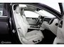 Volvo V60 2.0 T6 Plug-in hybrid AWD Plus Bright | Panoramadak | SOH 96,8% | Adaptieve Cruise | BLISS | Verwarmbare Voorstoelen & Stuurwiel | Verwarmbare Achterbank | 19" Velgen | Stoelventilatie