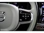 Volvo V60 2.0 T6 Plug-in hybrid AWD Plus Bright | Panoramadak | SOH 96,8% | Adaptieve Cruise | BLISS | Verwarmbare Voorstoelen & Stuurwiel | Verwarmbare Achterbank | 19" Velgen | Stoelventilatie