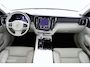 Volvo V60 2.0 T6 Plug-in hybrid AWD Plus Bright | Panoramadak | SOH 96,8% | Adaptieve Cruise | BLISS | Verwarmbare Voorstoelen & Stuurwiel | Verwarmbare Achterbank | 19" Velgen | Stoelventilatie