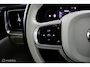Volvo V60 2.0 T6 Plug-in hybrid AWD Plus Bright | Panoramadak | SOH 96,8% | Adaptieve Cruise | BLISS | Verwarmbare Voorstoelen & Stuurwiel | Verwarmbare Achterbank | 19" Velgen | Stoelventilatie