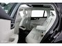 Volvo V60 2.0 T6 Plug-in hybrid AWD Plus Bright | Panoramadak | SOH 96,8% | Adaptieve Cruise | BLISS | Verwarmbare Voorstoelen & Stuurwiel | Verwarmbare Achterbank | 19" Velgen | Stoelventilatie