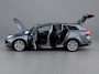 Toyota Avensis Touring Sports 1.8 VVT-i Aspiration | Clima | Cruise | Multimedia/Navi | Stoelverwarming | PDC + Camera | Trekhaak |