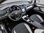 Toyota Avensis Touring Sports 1.8 VVT-i Aspiration | Clima | Cruise | Multimedia/Navi | Stoelverwarming | PDC + Camera | Trekhaak |