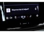 Volvo XC40 B4 Plus Dark | Trekhaak, inklapbaar | Panoramisch schuif-/ kanteldak | Stoel-/ stuurwielverwarming | Premium audio by Harman Kardon | Elektrisch verstelbare voorstoelen met geheugenfunctie | Apple carplay/Android auto | Pilot assist | 18 inch. lichtmetalen velgen | Extra getint glas | Verwarmde voorruit