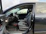 Kia Niro EV E-Niro ExecutiveLine 64 kWh Automaat / SOH 98% / JBL / Leder / Camera / CarPlay-Android Auto / Stuur-/Stoelverwarming / ACC /