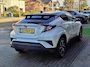 Toyota C-HR / C-HR+ 1.8 Hybrid Bi-Tone Plus | JBL, Dodehoekherkenning, Parkeersensoren, Stoel + Stuurverwarming, LED Pakket