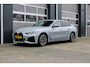 BMW i4 EDrive40 84 kWh M-Sport | 12 Mnd. Garantie & SOH 95,8% | Zeer nette en sportieve I4 voorzien van veel opties
