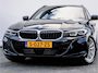 BMW 3-Serie Touring 320e Trekhaak/ Sportstoelen/ Camera/ Navigatie/ Stoelverwarming/ Leer