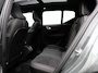 Volvo XC40 2.0 B4 Plus Dark Automaat / Panoramadak / Trekhaak / Nubuck-Microtech bekleding / All-seasonbanden