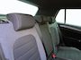 Volkswagen Golf 1.0 TSI Highline Business R | Panoramadak | Virtual Cockpit | Achteruitrijcamera | Apple/Android Auto | Dynaudio | 12 maanden garantie |