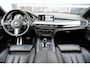 BMW X5 xDrive40e iPerformance High Executive 358pk | M Sportpakket | Achteruitrijcamera | Elektrisch bedienbare achterklep | LED koplampen | Navigatiesysteem full map | Trekhaak elektrisch bedienbaar | Voorstoelen verwarmd | Dealer onderhouden!