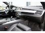 BMW X5 xDrive40e iPerformance High Executive 358pk | M Sportpakket | Achteruitrijcamera | Elektrisch bedienbare achterklep | LED koplampen | Navigatiesysteem full map | Trekhaak elektrisch bedienbaar | Voorstoelen verwarmd | Dealer onderhouden!