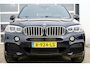 BMW X5 xDrive40e iPerformance High Executive 358pk | M Sportpakket | Achteruitrijcamera | Elektrisch bedienbare achterklep | LED koplampen | Navigatiesysteem full map | Trekhaak elektrisch bedienbaar | Voorstoelen verwarmd | Dealer onderhouden!