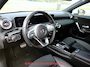 Mercedes-Benz A-klasse 200 AMG / PANODAK / SFEERVERLICHTING / CAMERA / CRUISE / NAVI