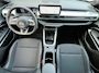 Jeep Avenger 1.2 e-Hybrid Black Edition Automaat / Adaptieve CC / Navigatie / Stoelverwarming / Apple CarPlay / Android Auto / Draadloos laden / 18" LM wielen /