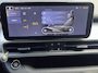 Jeep Avenger 1.2 e-Hybrid Black Edition Automaat / Adaptieve CC / Navigatie / Stoelverwarming / Apple CarPlay / Android Auto / Draadloos laden / 18" LM wielen /