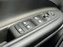 Jeep Avenger 1.2 e-Hybrid Black Edition Automaat / Adaptieve CC / Navigatie / Stoelverwarming / Apple CarPlay / Android Auto / Draadloos laden / 18" LM wielen /