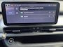 Jeep Avenger 1.2 e-Hybrid Black Edition Automaat / Adaptieve CC / Navigatie / Stoelverwarming / Apple CarPlay / Android Auto / Draadloos laden / 18" LM wielen /