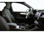 Volvo XC40 B4 (M-HYBRID) PLUS BLACK EDITION -PANO.DAK|HARMAN/KARDON|CAMERA|POWER-SEATS|PRIVACY.GLAS|20"