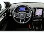 Volvo XC40 B4 (M-HYBRID) PLUS BLACK EDITION -PANO.DAK|HARMAN/KARDON|CAMERA|POWER-SEATS|PRIVACY.GLAS|20"