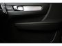 Volvo XC40 B4 (M-HYBRID) PLUS BLACK EDITION -PANO.DAK|HARMAN/KARDON|CAMERA|POWER-SEATS|PRIVACY.GLAS|20"