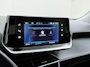 Peugeot e-2008 EV Allure Pack 50kWh Trekhaak 3D-Navi 360°Camera Apple Carplay Android Auto Ecc SOH 88% Regen-Lichtsensor Privacy Glas Led Isofix Bluetooth Cruise Control 1e Eigenaar Dealeronderhouden Origineel Nederlandse Auto