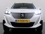 Peugeot e-2008 EV Allure Pack 50kWh Trekhaak 3D-Navi 360°Camera Apple Carplay Android Auto Ecc SOH 88% Regen-Lichtsensor Privacy Glas Led Isofix Bluetooth Cruise Control 1e Eigenaar Dealeronderhouden Origineel Nederlandse Auto