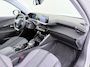 Peugeot e-2008 EV Allure Pack 50kWh Trekhaak 3D-Navi 360°Camera Apple Carplay Android Auto Ecc SOH 88% Regen-Lichtsensor Privacy Glas Led Isofix Bluetooth Cruise Control 1e Eigenaar Dealeronderhouden Origineel Nederlandse Auto