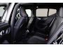 Volvo EX40 Extended Range Ultra 82 kWh - Panorama/schuifdak - IntelliSafe Assist & Surround - 360º Camera - Harman/Kardon audio - Verwarmde voorstoelen, stuur & achterbank - Parkeersensoren voor & achter - Elektr. bedienb. voorstoelen met geheugen links - Draadloze tel. lader - Warmtepomp - 20' LMV