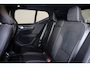 Volvo EX40 Extended Range Ultra 82 kWh - Panorama/schuifdak - IntelliSafe Assist & Surround - 360º Camera - Harman/Kardon audio - Verwarmde voorstoelen, stuur & achterbank - Parkeersensoren voor & achter - Elektr. bedienb. voorstoelen met geheugen links - Draadloze tel. lader - Warmtepomp - 20' LMV